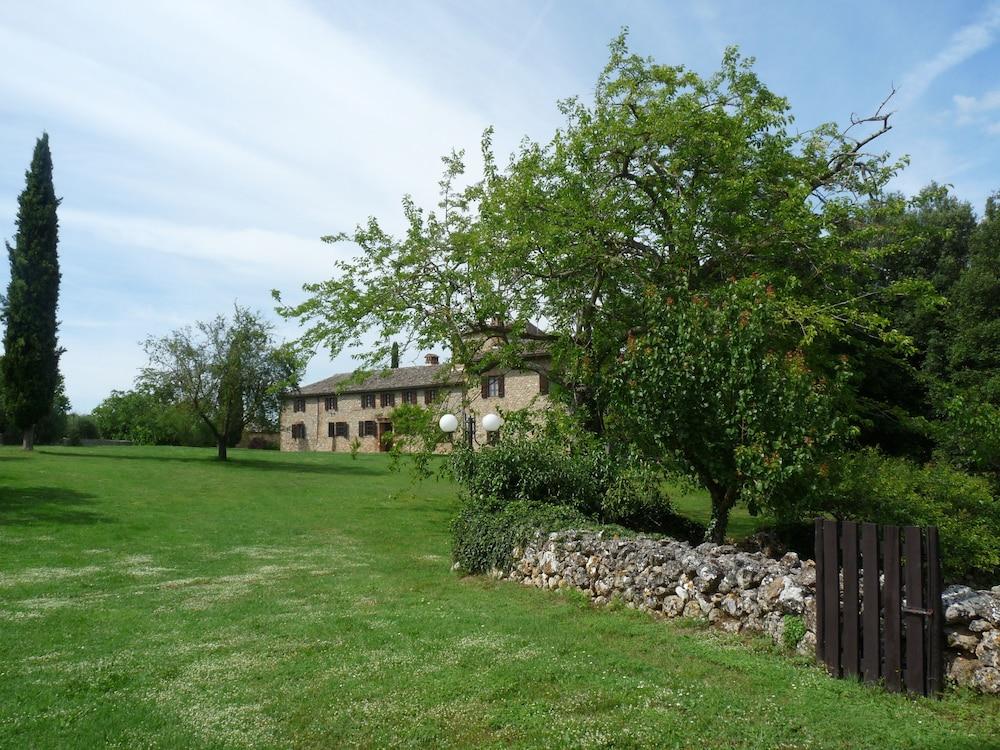 Borgo Gallinaio Monteriggioni Exterior photo